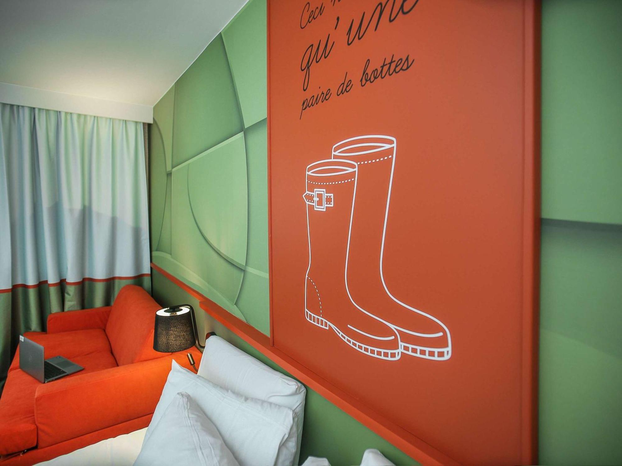 Ibis Styles Lisieux Normandie Hotell Eksteriør bilde