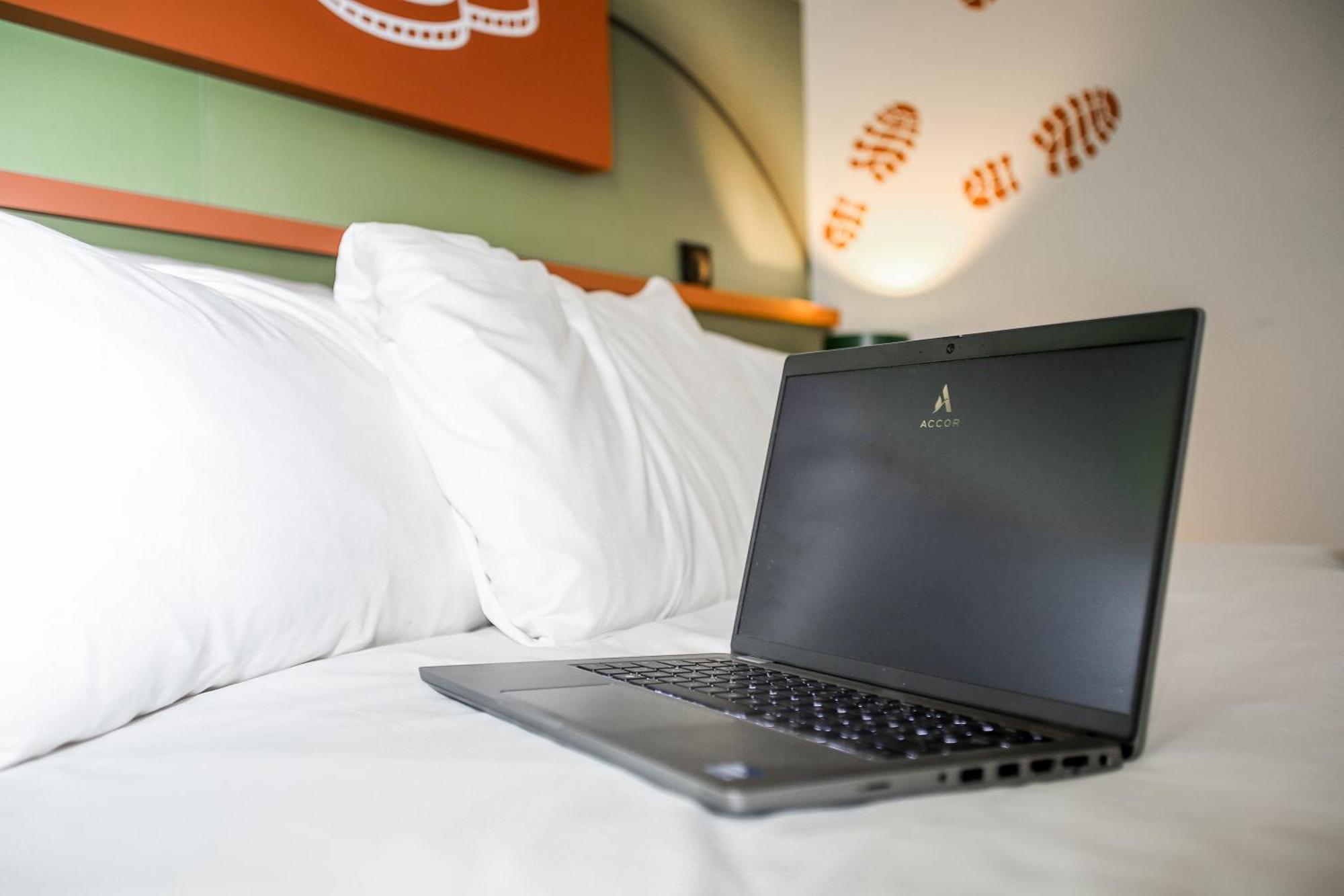 Ibis Styles Lisieux Normandie Hotell Eksteriør bilde